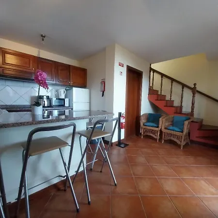 Casa Do Pico * São Vicente